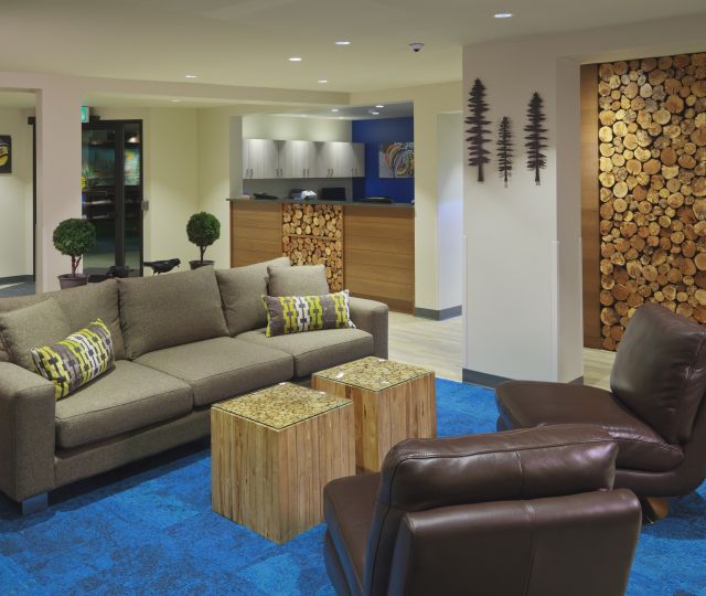 Accent Inns Victoria Lobby