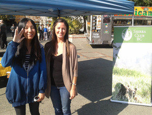 Veronica and Tess at an event_Galen Armstrong